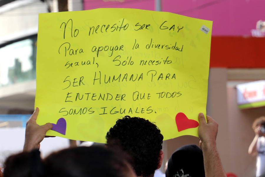 Cartel en el que se lee